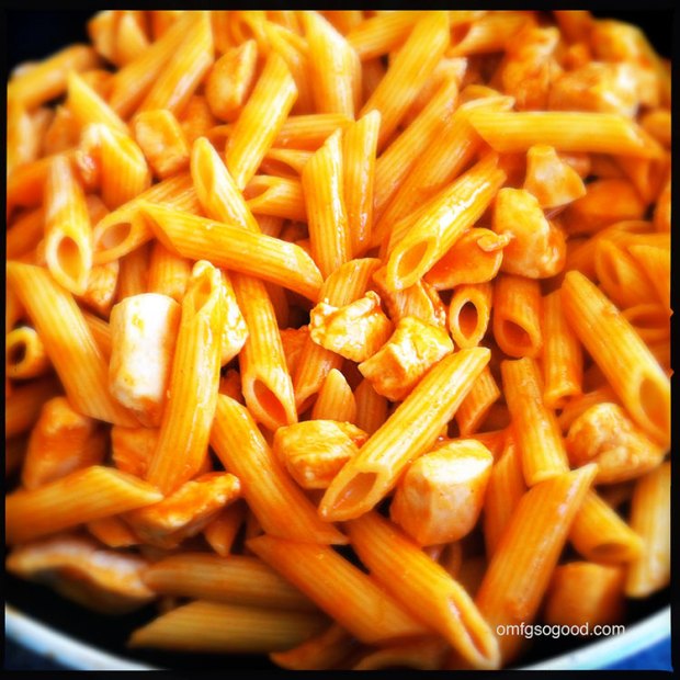 Buffalo-Chicken-Macaroni-and-Cheese-5