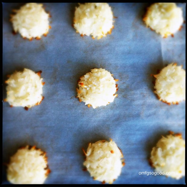 Coconut-Macaroon-Sandwiches-4