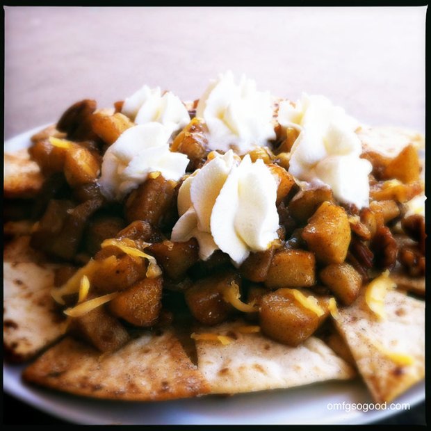 Apple-Pie-Nachos-7
