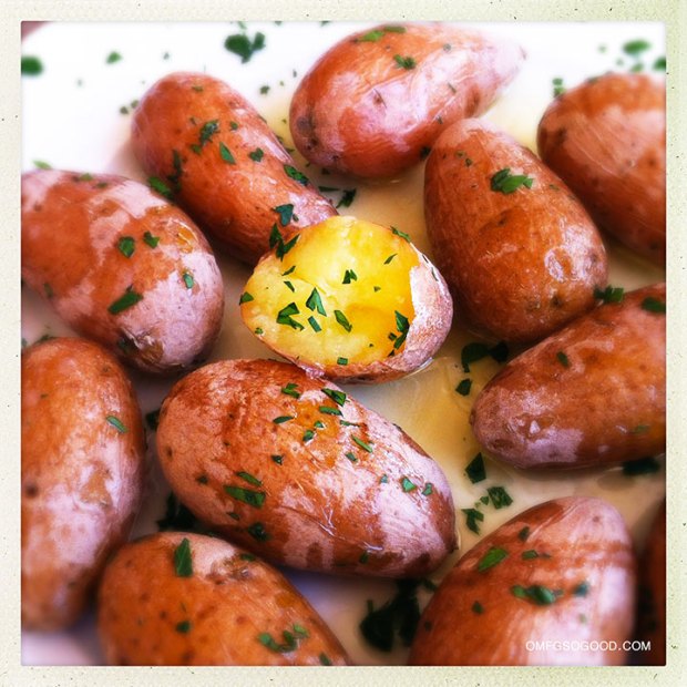 Salt-Potatoes-with-Butter-and-Parsley